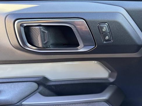 Used 2021 Ford Bronco Black Diamond w/ Sasquatch Package image 22