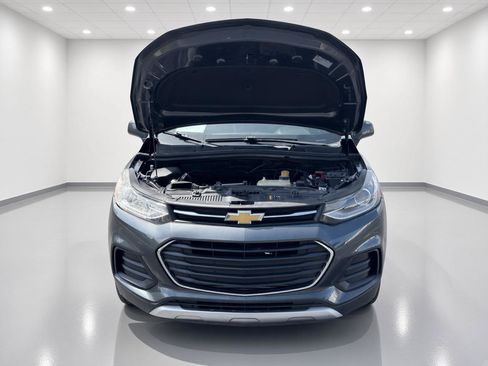 Used 2017 Chevrolet Trax LT w/ Driver Confidence Package AWD/4WD image 10