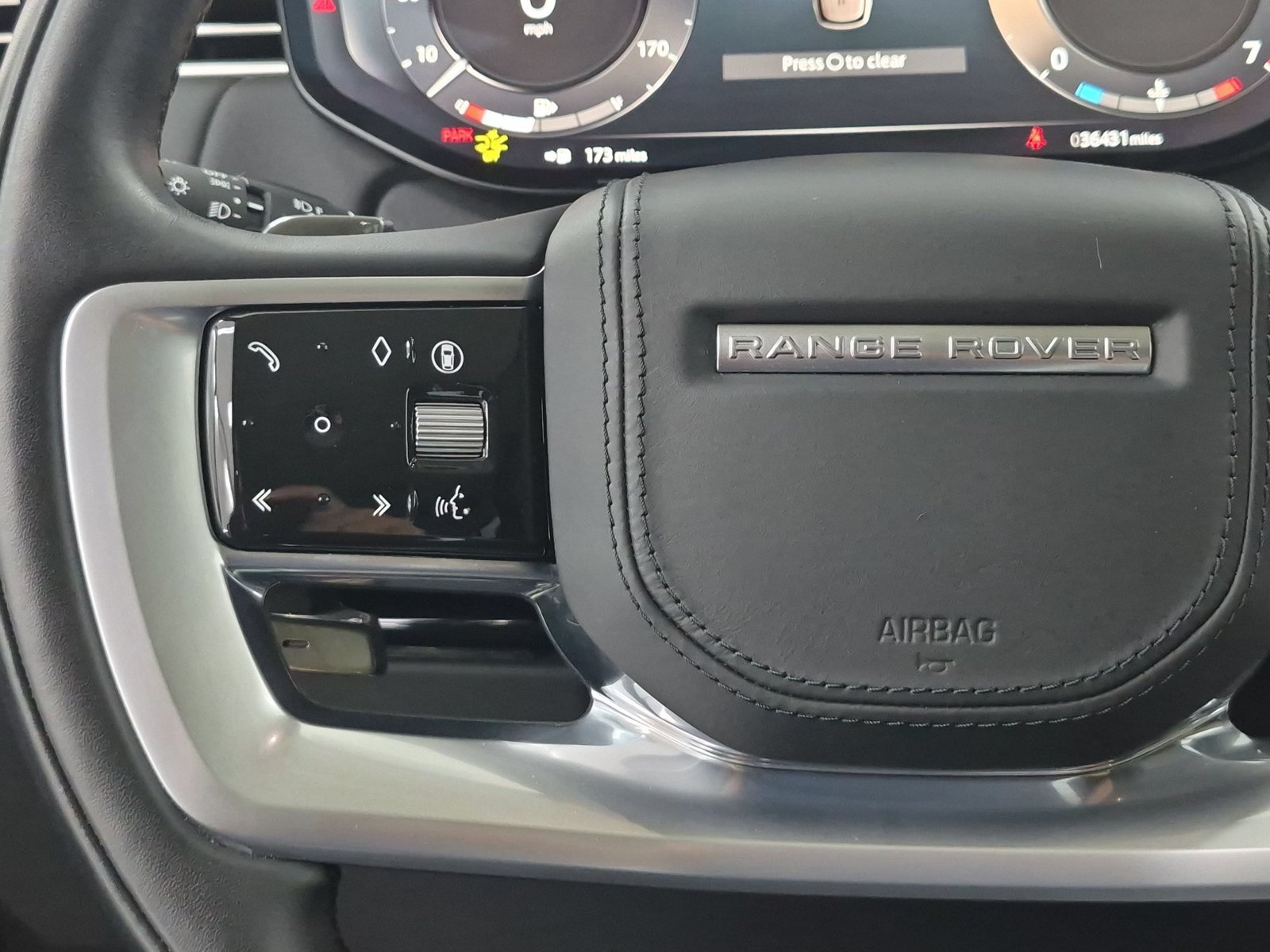 Used 2024 Land Rover Range Rover SE AWD/4WD image 30