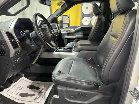 Used 2022 Ford F250 Lariat w/ Lariat Ultimate Package image 11