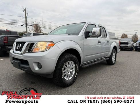 Used 2015 Nissan Frontier SV image 5