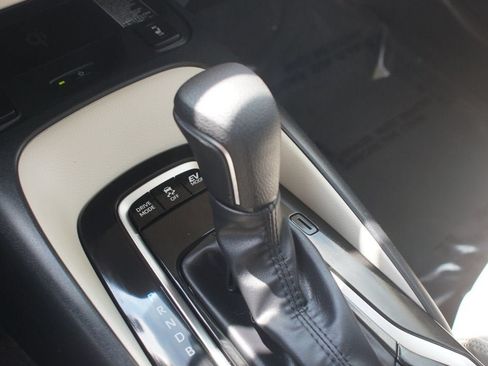 Used 2025 Toyota Corolla XLE FWD image 12