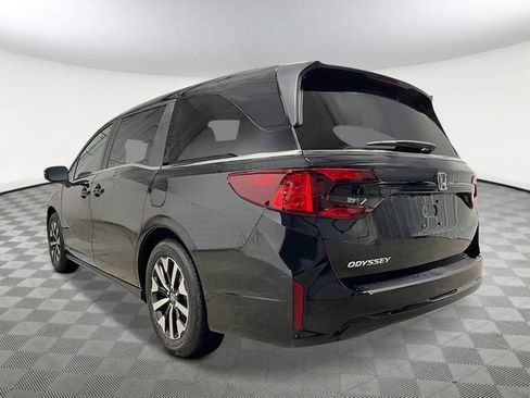 New 2026 Honda Odyssey EX-L image 4
