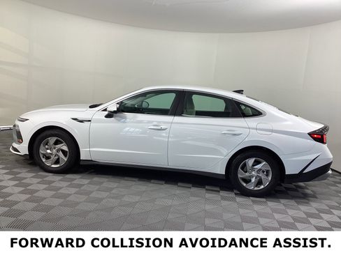 Certified 2025 Hyundai Sonata SE image 9