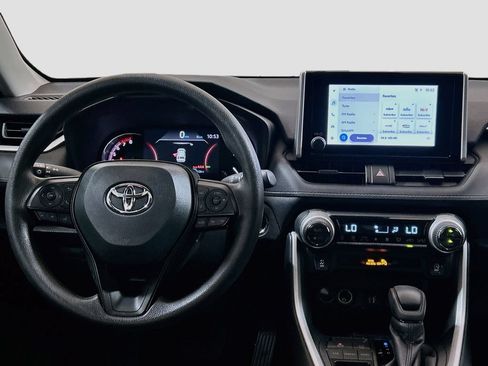 Used 2025 Toyota RAV4 XLE FWD image 19