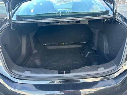 Used 2018 Chevrolet Cruze LS FWD image 18