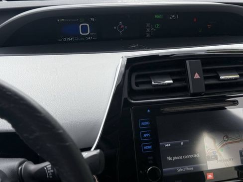 Used 2016 Toyota Prius Four w/ Advanced Technology Package FWD image 20