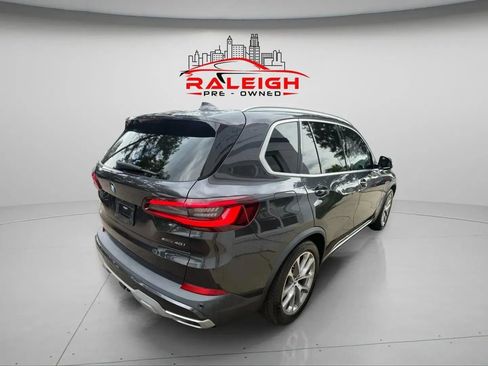Used 2021 BMW X5 xDrive40i w/ Premium Package image 4