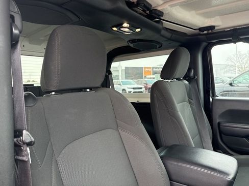 Used 2023 Jeep Wrangler Sport S image 27