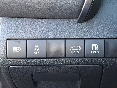 Certified 2023 Toyota Camry SE image 27