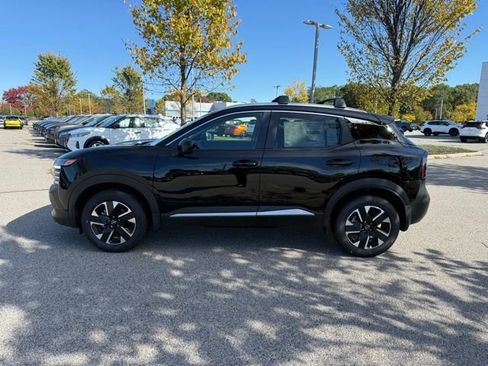 New 2026 Nissan Kicks SV w/ SV Premium Package image 11