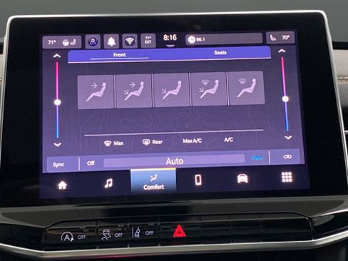 New 2026 Jeep Compass Latitude AWD/4WD image 18