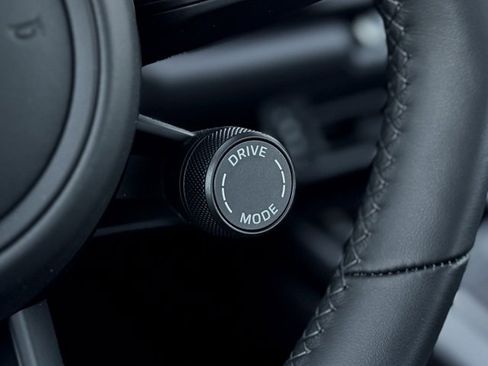 Certified 2024 Porsche 911 Carrera T image 21