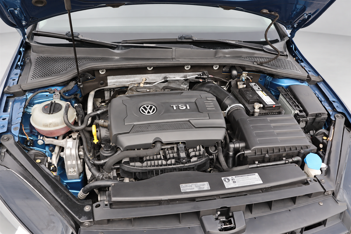Used 2016 Volkswagen Golf SE FWD image 44