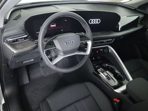 New 2025 Audi Q5 Premium image 10