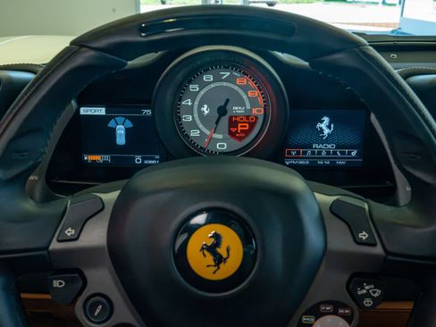 Certified 2016 Ferrari 488 GTB RWD image 13