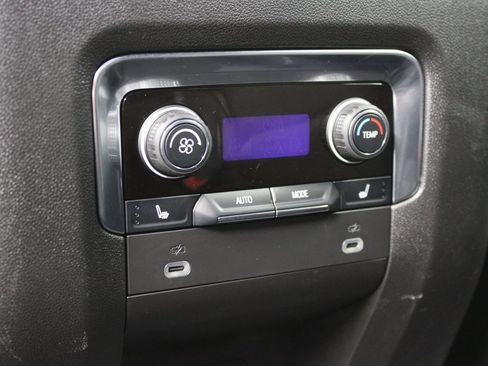 Used 2024 Chevrolet Tahoe Z71 image 11