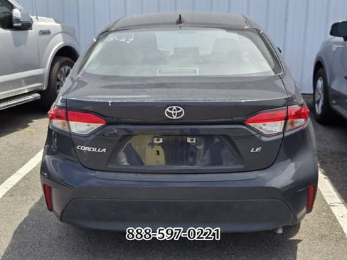 Used 2025 Toyota Corolla LE FWD image 3
