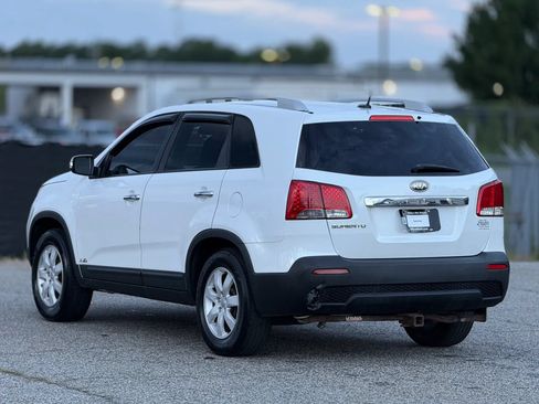 Used 2013 Kia Sorento LX AWD/4WD image 10