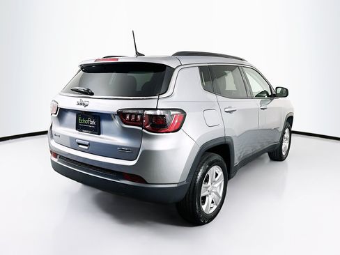 Used 2022 Jeep Compass Latitude AWD/4WD image 9