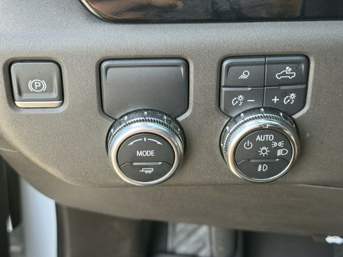 Used 2023 GMC Sierra 1500 SLT RWD image 21