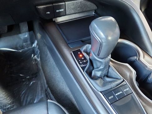 Used 2023 Toyota Camry SE image 40