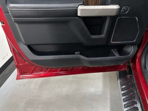 Used 2020 Ford F150 Lariat RWD image 37