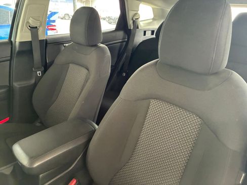 Used 2025 Kia Sportage LX FWD image 35