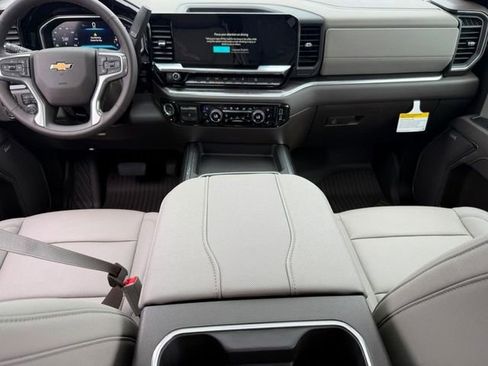 New 2026 Chevrolet Silverado 2500 LTZ w/ LTZ Premium Package AWD/4WD image 7
