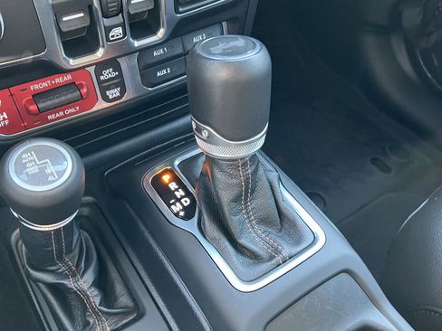 Used 2021 Jeep Wrangler Unlimited Rubicon w/ Dual Top Group image 26