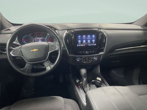 Used 2022 Chevrolet Traverse LT AWD/4WD image 17