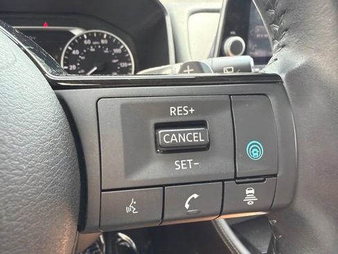 Used 2021 Nissan Rogue SL FWD image 22