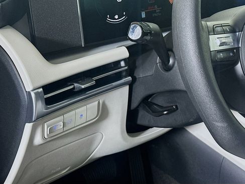 Used 2025 Hyundai Tucson SEL FWD image 17
