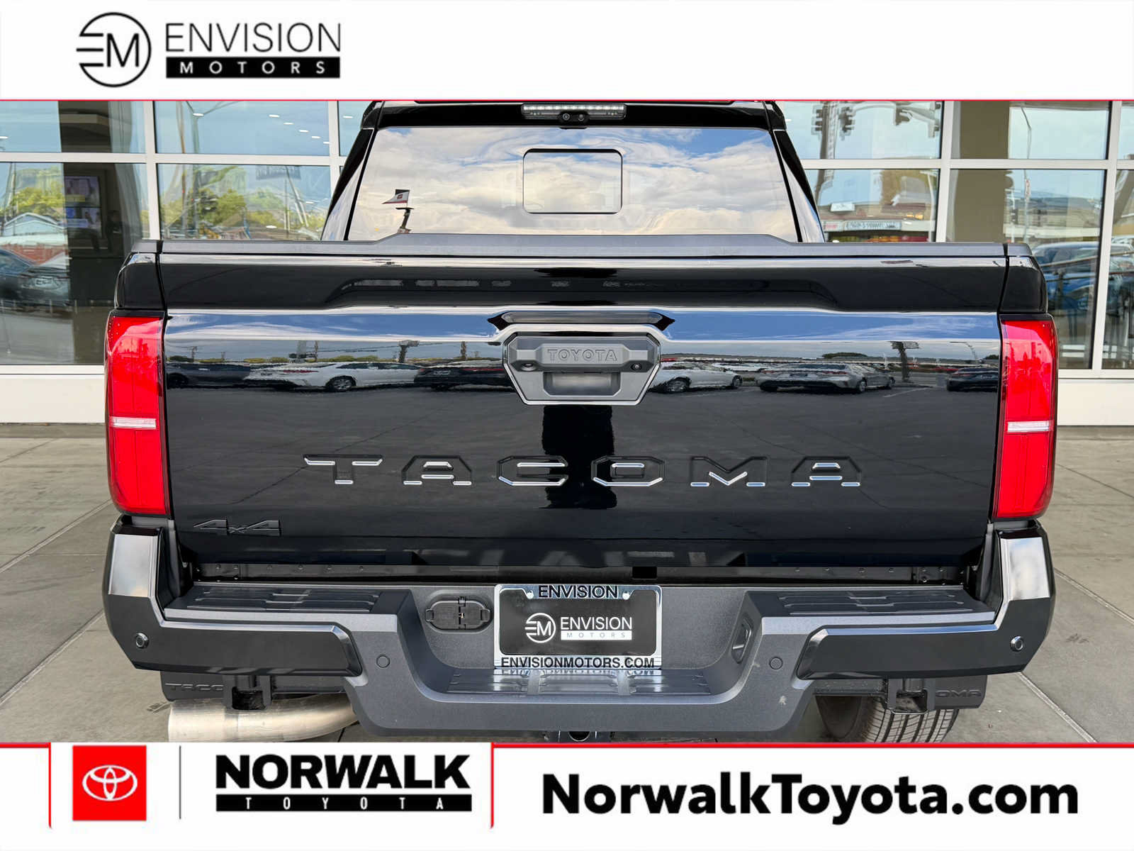 Certified 2026 Toyota Tacoma TRD Sport w/ TRD Sport Premium Package AWD/4WD image 10