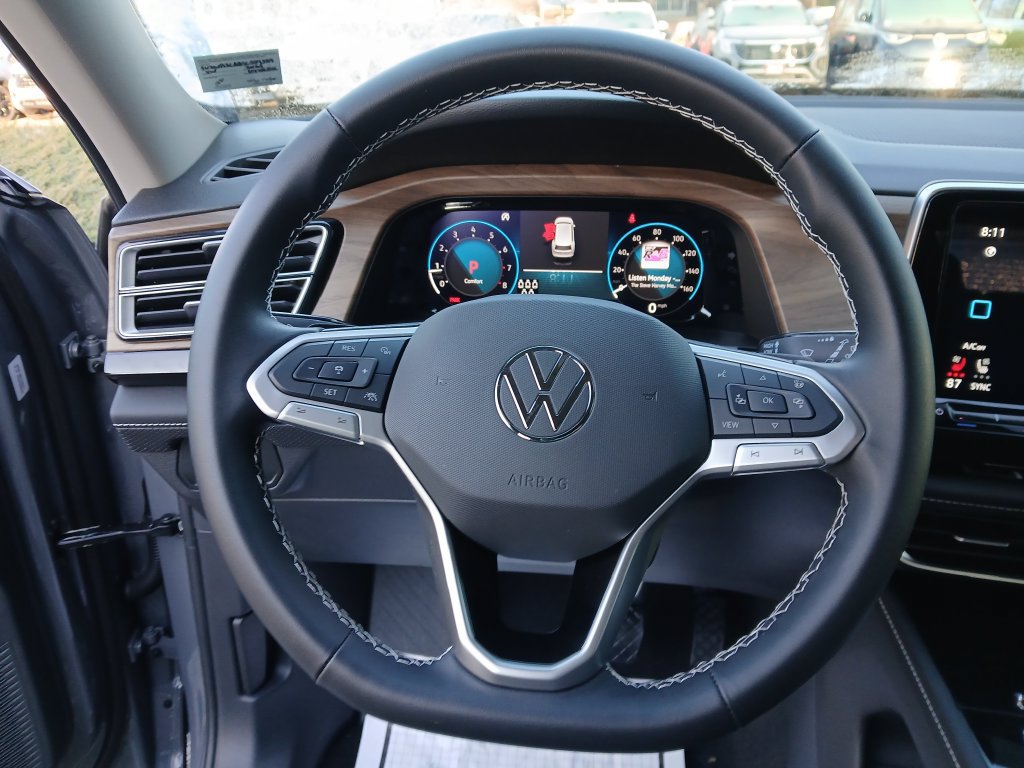 New 2025 Volkswagen Atlas SE FWD image 14