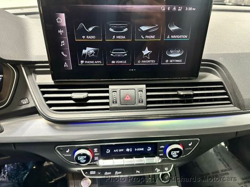 Used 2023 Audi Q5 2.0T Premium Plus AWD/4WD image 15