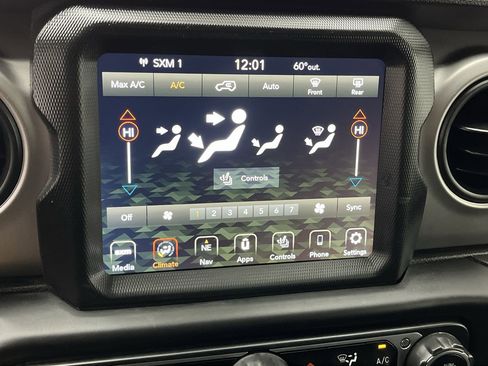 Used 2021 Jeep Wrangler Unlimited Sport AWD/4WD image 19