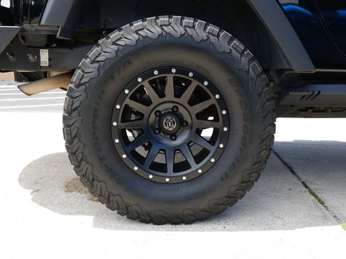 Used 2015 Jeep Wrangler Sport AWD/4WD image 20