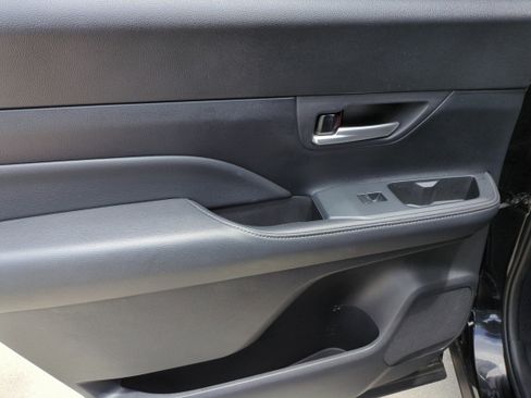 Used 2024 Toyota Grand Highlander XLE image 13