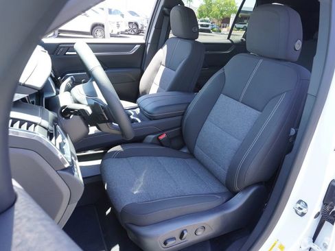 New 2025 GMC Acadia Elevation image 14