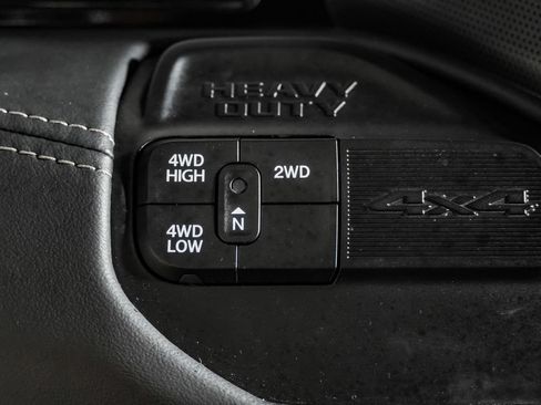 Used 2023 RAM 2500 Limited AWD/4WD image 24