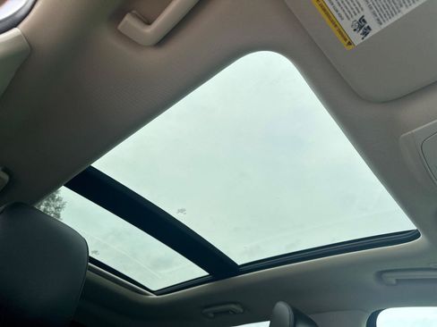 Used 2023 Ford Edge SEL w/ Convenience Package AWD/4WD image 12