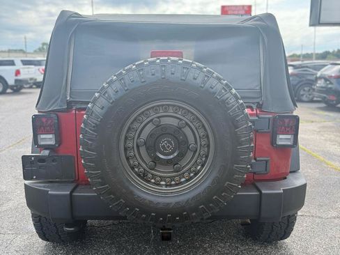 Used 2012 Jeep Wrangler Sport AWD/4WD image 6