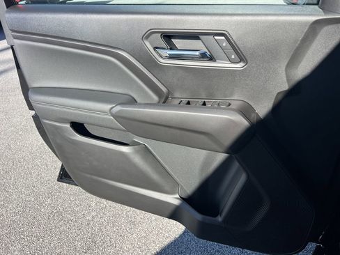 New 2026 GMC Canyon Elevation w/ Convenience Package image 12