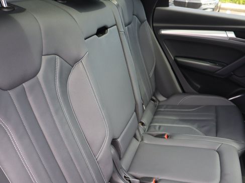 Used 2024 Audi Q5 2.0T Premium w/ Summer of Audi Package AWD/4WD image 25