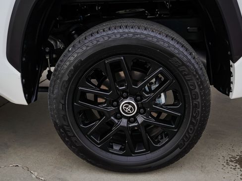 Used 2024 Toyota Tundra Limited image 13