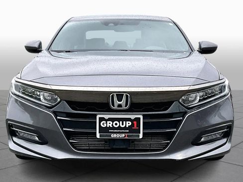 Used 2018 Honda Accord Sport image 4