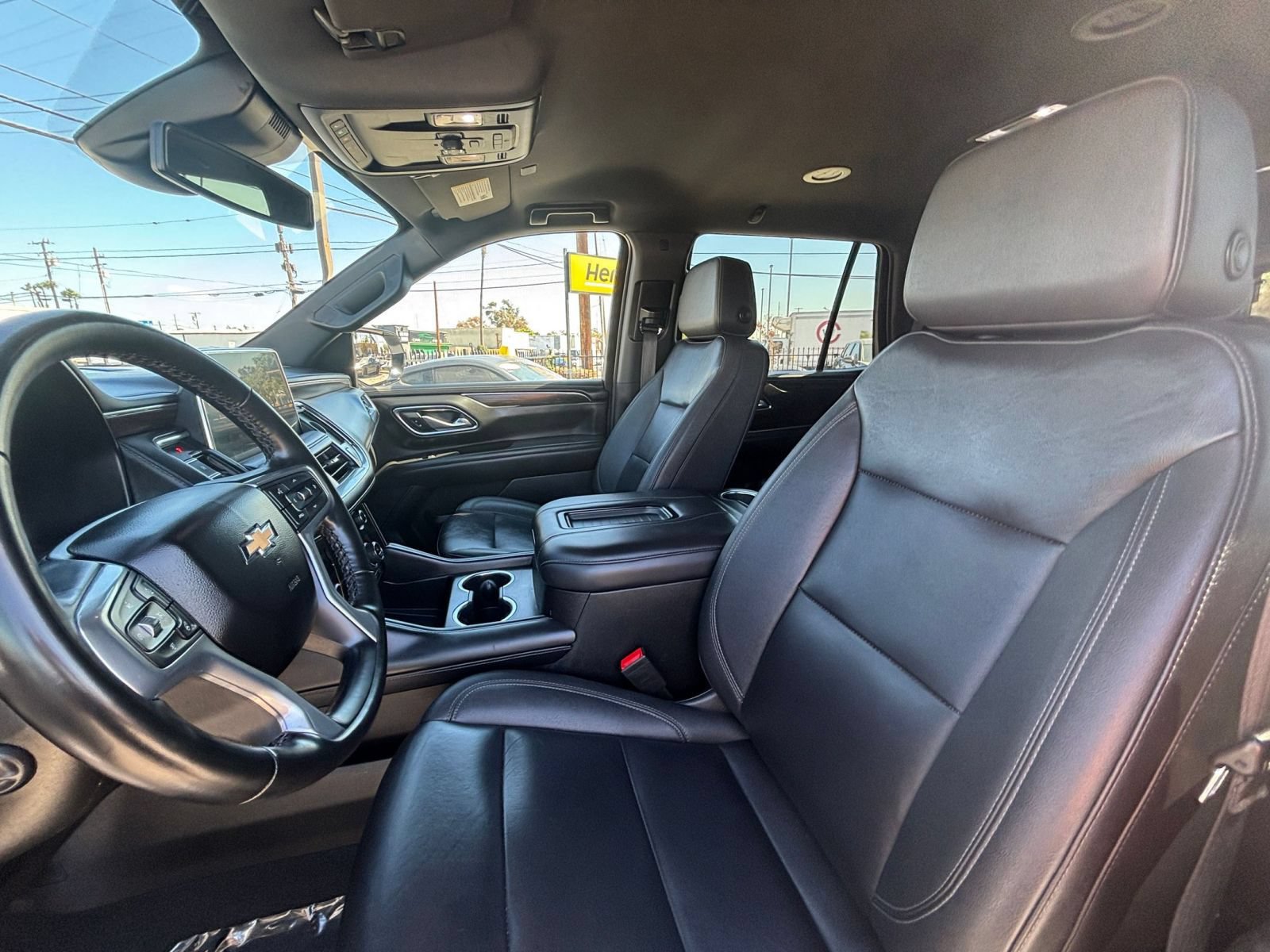 Used 2024 Chevrolet Tahoe LT w/ Luxury Package RWD image 28