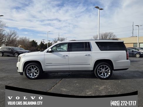 Used 2020 GMC Yukon XL Denali w/ Denali Premium Package image 4