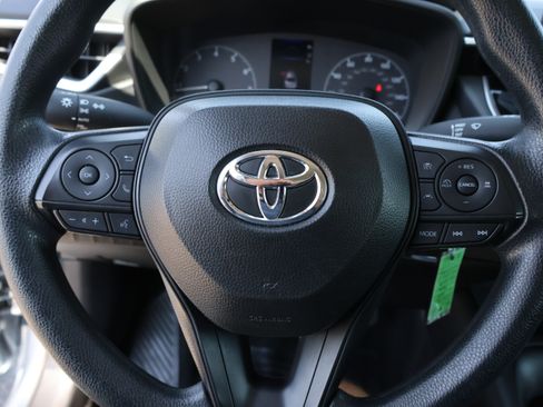 Used 2025 Toyota Corolla LE FWD image 25